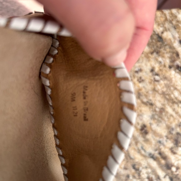 Jack rogers comfort sandal size 9. Like new, worn twice, wrong size for me. - Picture 3 of 4